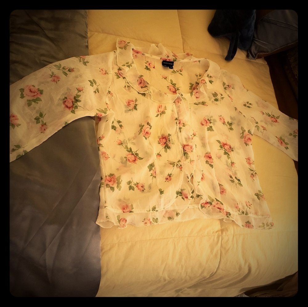 Floral Print Ruffled Blouse